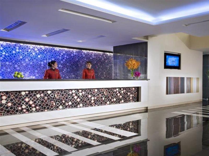 Aparthotel Citadines Sukhumvit 23 Bangkok Esterno foto